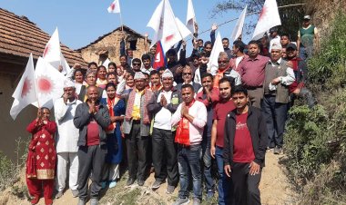 नेकपा एमाले बनेपा वडा नं ३ को घरदैलो अभियान (फोटो फिचर)